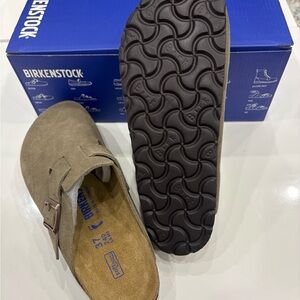 stylish tuape suede by Birkenstock. Comfortable and durable for ever.